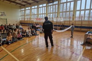 Eksperyment z udziałem ucznia klasy drugiej.