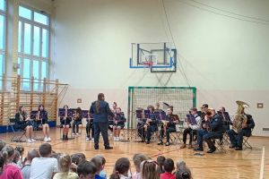 Koncert orkiestry na żywo