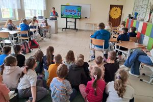 Udział uczniów w spotkaniu z p. Zosią Wągrodzką -szkolną pielęgniarką.