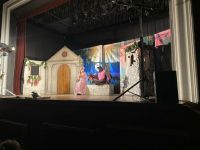 Scena na której grają aktorzy.