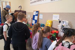 Rodzice i uczniowie głosują na najciekawszą pracę,