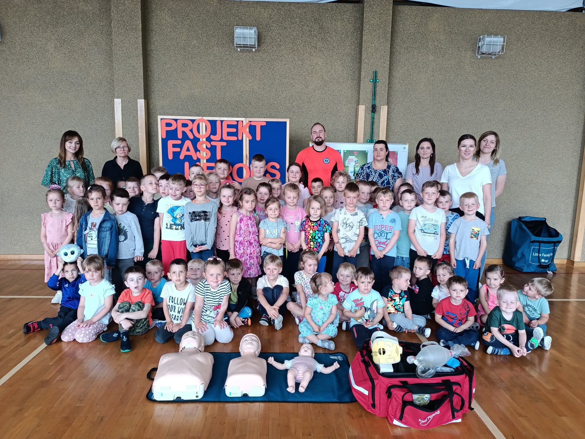Międzynarodowy Program Edukacyjny FAST HEROES