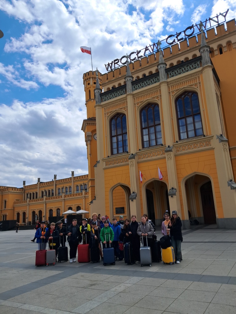 WROCŁAW -MIASTO STU MOSTÓW I KRASNALI.